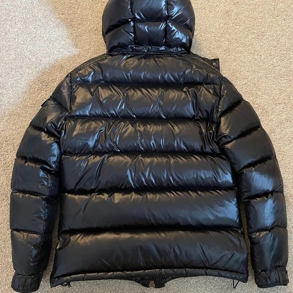 Men's Moncler Size L Black Down Jacket - Picture 2 of 7